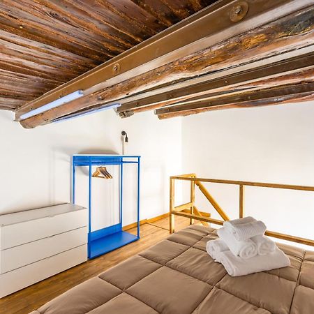 ナポリCarrozzieri Nest At Historical Centerアパートメント エクステリア 写真